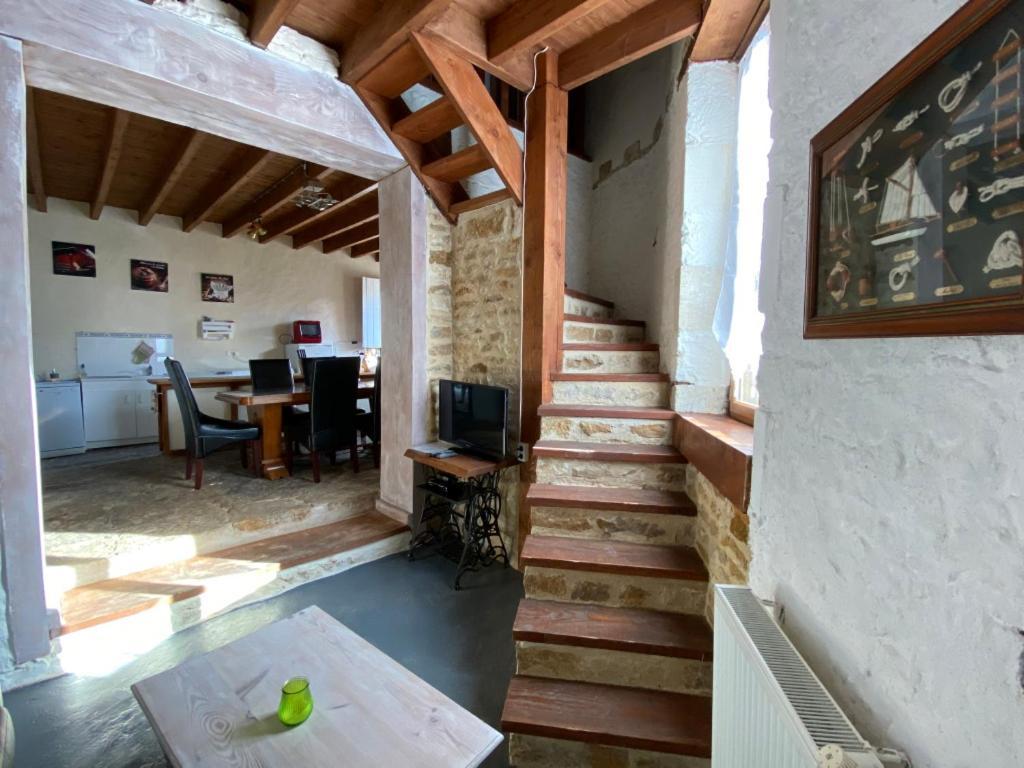 Holiday Home La Brijopa Bazoges-en-Pareds Eksteriør bilde